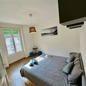 Appartement Studio Cosy Equipe Et Bien Place, Genève